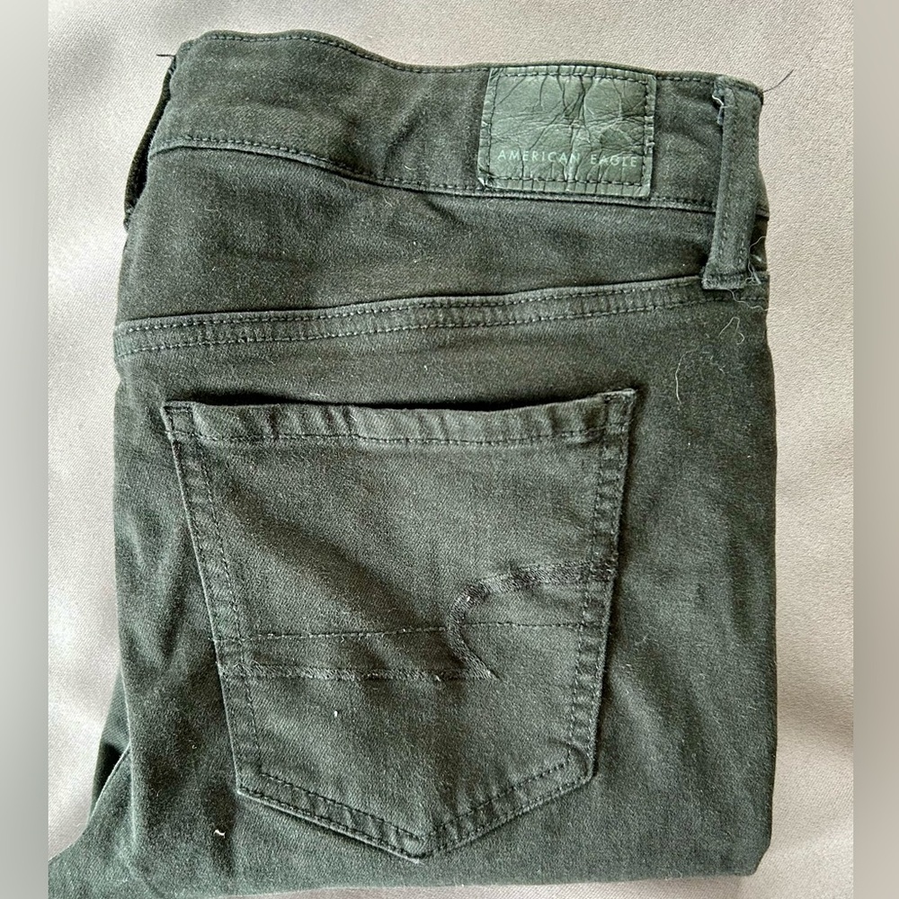 American eagle ripped high rise jeans